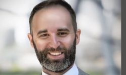 Greg Manz headshot
